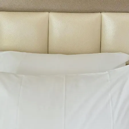 Beachside Apartment-pool-parking アパート